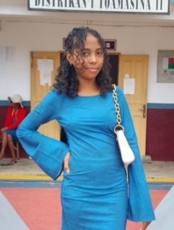 Profil de Najirah, une femme célibataire de 19 ans à Toamasina