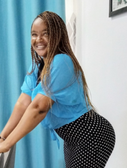 Profil de Fatima, une femme célibataire de 34 ans à 1200 Logements
