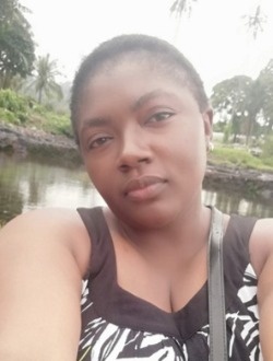 Profil de Sandrine, une femme célibataire de 34 ans à Limbe