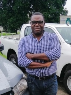 Profil de Felix, un homme célibataire de 54 ans à Douala