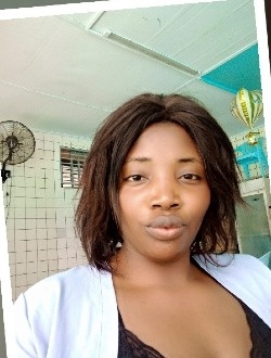 Profil de De Lisere, une femme célibataire de 32 ans à Bafoussam II