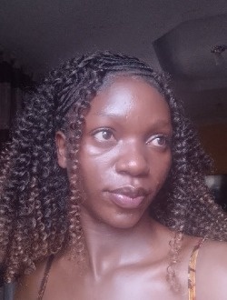Profil de Sandrine, une femme célibataire de 21 ans à Kinshasa Nongo