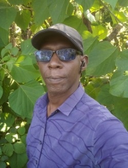 Profil de Mamadou, un homme célibataire de 45 ans à Ziguinchor
