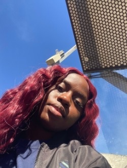 Profil de Lia, une femme célibataire de 24 ans à São Paulo