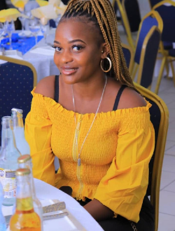 Profil de Grace, une femme célibataire de 27 ans à Libreville