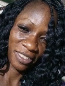Profil de Stella, une femme célibataire de 48 ans à Libreville