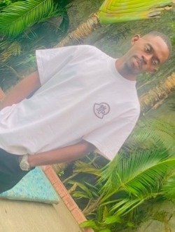 Profil de Arnaud Douglas, un homme célibataire de 26 ans à Yaoundé