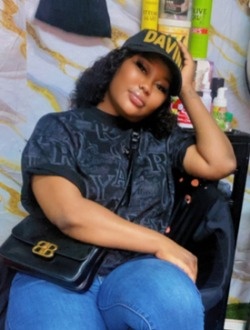Profil de Pauline, une femme célibataire de 29 ans à Douala