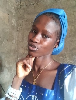 Profil de Êlla, une femme célibataire de 21 ans à Abomey-Calavi
