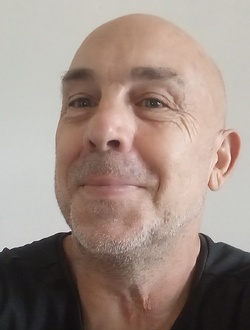 Profil de Eric, un homme célibataire de 64 ans à Yaoundé