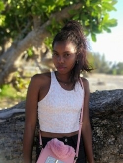Profil de Larissa, une femme célibataire de 29 ans à Sambava