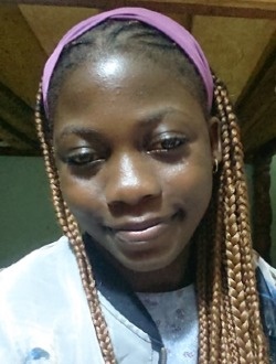 Profil de Brigitte Brinda, une femme célibataire de 18 ans à Meyo-Centre