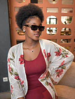 Profil de Adja Merveilles, une femme célibataire de 18 ans à Bamako Koura