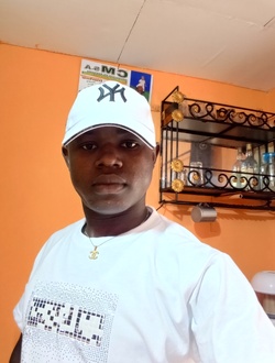 Profil de Ghislain, un homme célibataire de 28 ans à Douala