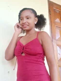 Profil de Karine, une femme célibataire de 26 ans à Toamasina