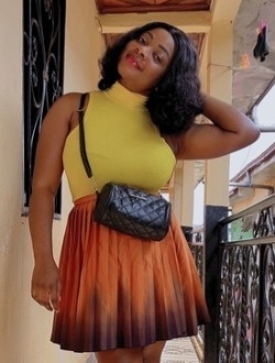 Profil de Loréne, une femme célibataire de 29 ans à Yaoundé