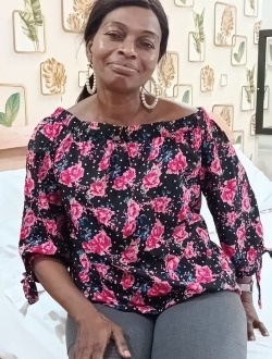 Profil de Ahou, une femme célibataire de 50 ans à Abadjin-Doumé