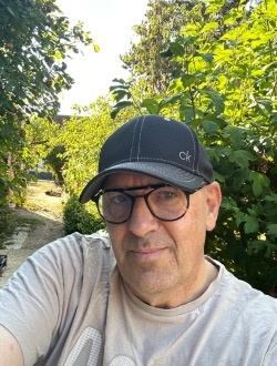 profile picture 0