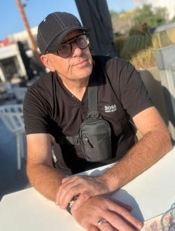 profile picture 0