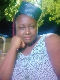 Profil de Rose, une femme célibataire de 33 ans à Cotonou