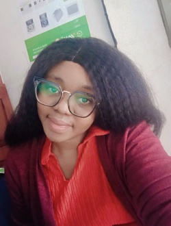 Profil de Emy, une femme célibataire de 28 ans à Yaoundé