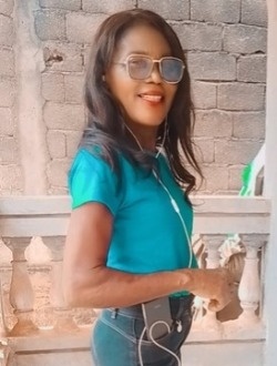 Profil de Françoise, une femme célibataire de 60 ans à Yaoundé