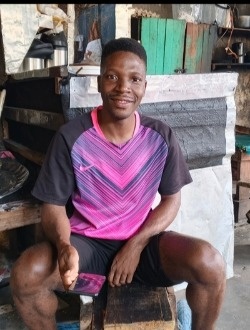 Profil de Immanuel, un homme célibataire de 36 ans à Douala