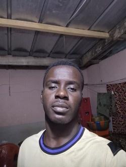 Profil de Merlin, un homme célibataire de 21 ans à Abidjan