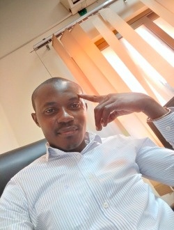 Profil de Patrick, un homme célibataire de 35 ans à Kinshasa