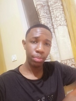Profil de Ulrich, un homme célibataire de 18 ans à Yaoundé