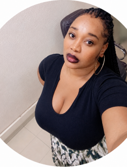 Profil de Natacha, une femme célibataire de 32 ans à Ouagadougou