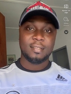Profil de Laurenzo, un homme célibataire de 45 ans à Abadjin-Doumé