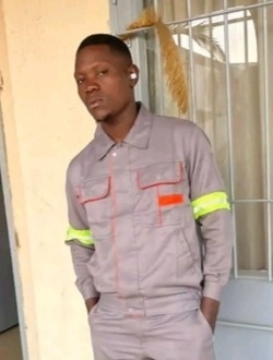 Profil de André Claude, un homme célibataire de 32 ans à Douala