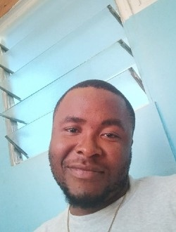 Profil de Junior, un homme célibataire de 30 ans à Abi