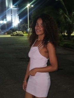 Profil de Larissa, une femme célibataire de 27 ans à Abattoir