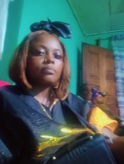 Profil de Dorcas, une femme célibataire de 40 ans à Douala
