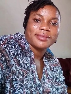Profil de Rosine, une femme célibataire de 34 ans à Cotonou