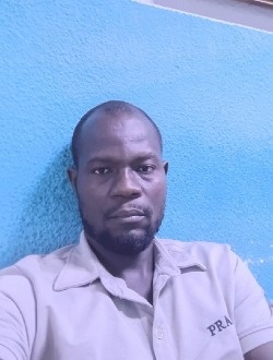 Profil de Chris, un homme célibataire de 40 ans à Abi