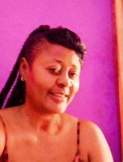 Profil de Ndouga, une femme célibataire de 49 ans à Yaoundé