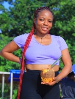 Profil de Claire, une femme célibataire de 26 ans à Yaoundé