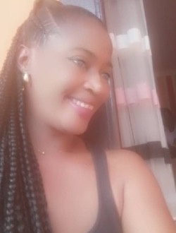 Profil de Sabine, une femme célibataire de 43 ans à Éfok