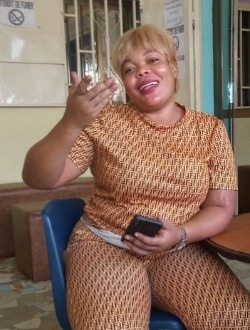 Profil de Nicole, une femme célibataire de 37 ans à Abaga