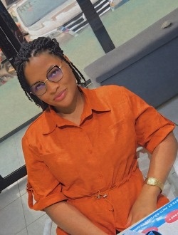 Profil de Vé, une femme célibataire de 27 ans à Québec
