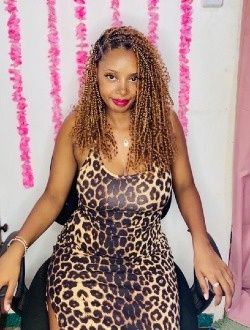 Profil de Nazhira, une femme célibataire de 27 ans à Antsiranana