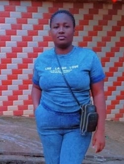 Profil de Sandrineottou, une femme célibataire de 30 ans à Yaoundé