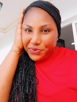 Profil de Flora, une femme célibataire de 34 ans à Libreville