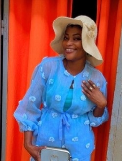 Profil de Anita, une femme célibataire de 34 ans à Avébé