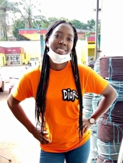 Profil de Carole, une femme célibataire de 29 ans à Yaoundé