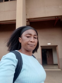 Profil de Marie, une femme célibataire de 56 ans à Ababa