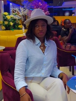 Profil de Ceronne, une femme célibataire de 29 ans à Essomba